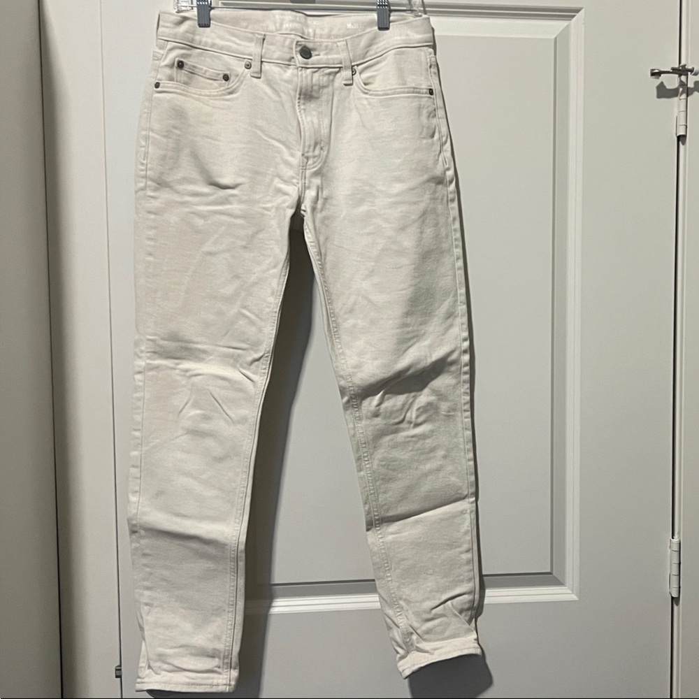 Banana Republic: Men's Travel Jean - Slim
